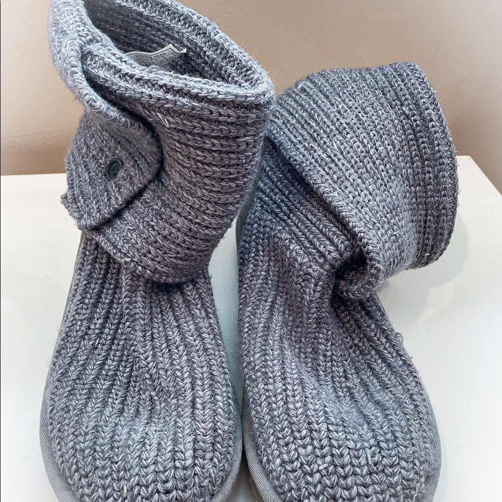 Size 6 UGG Knit Boots